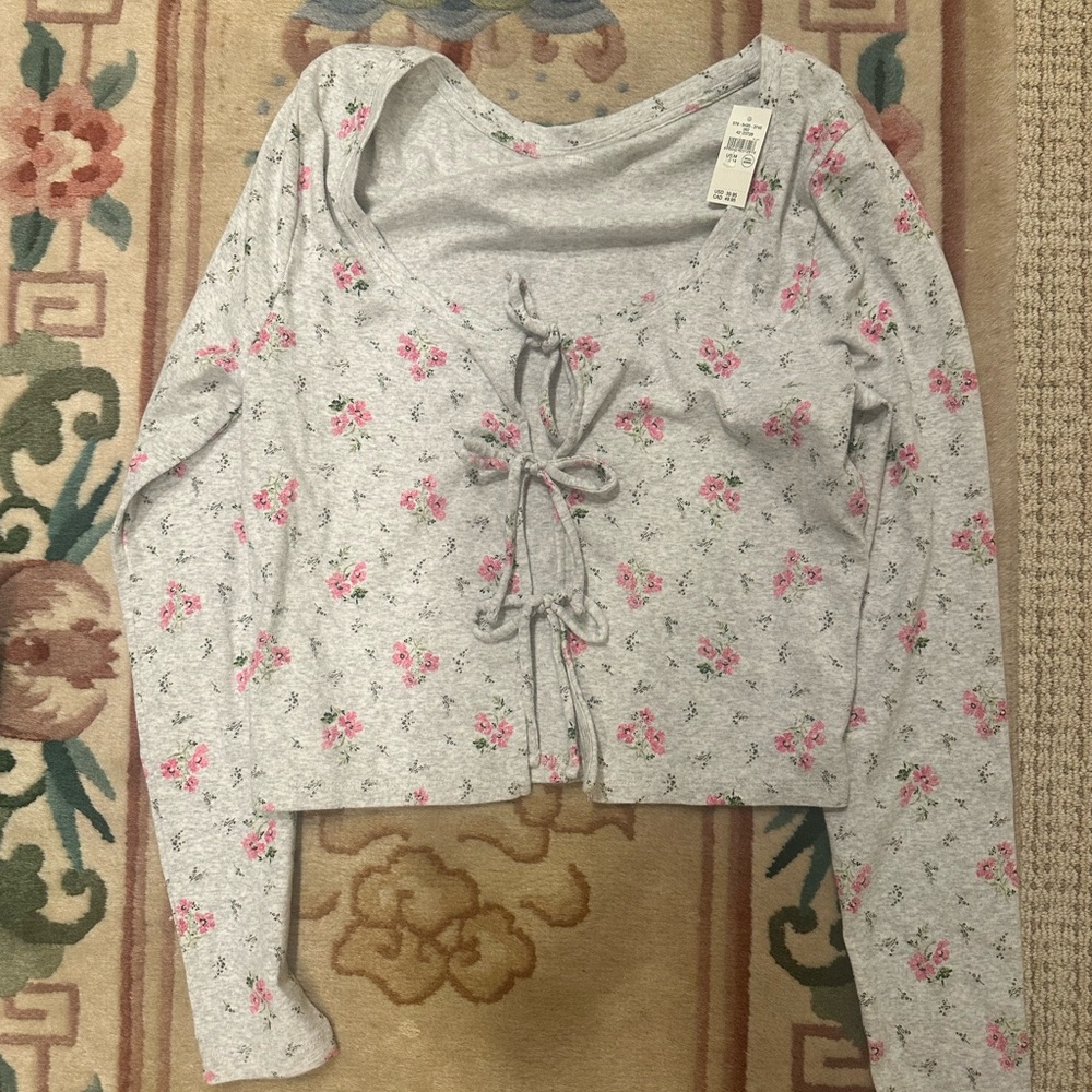 Aerie Gray Floral Tie-Front Top